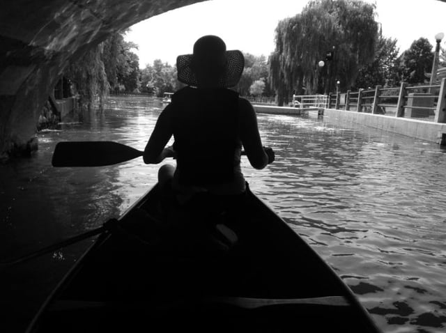 Urban-canoeing.jpg